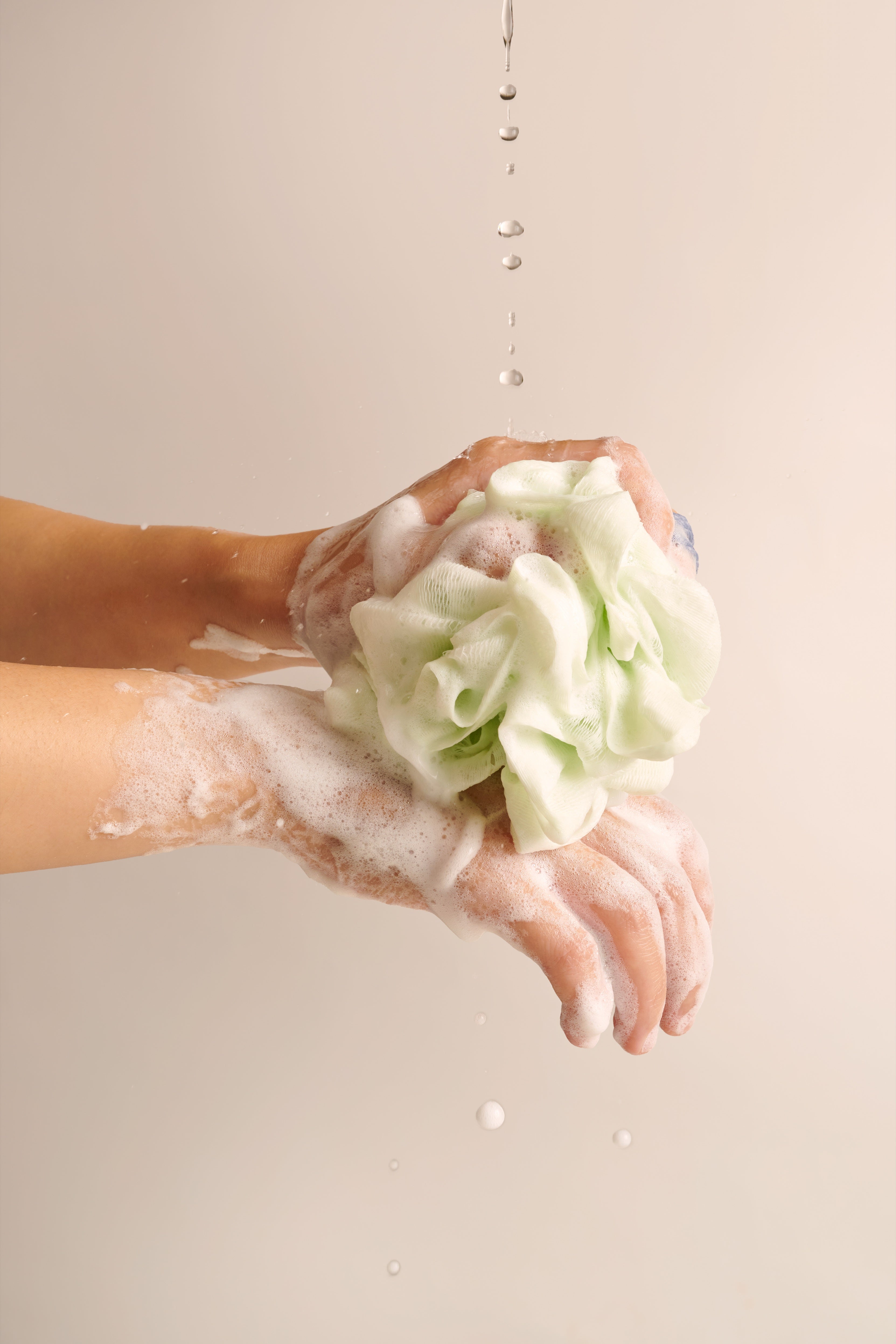 Why Your Skin Feels Tight After a Shower (And the 60-Second Fix)